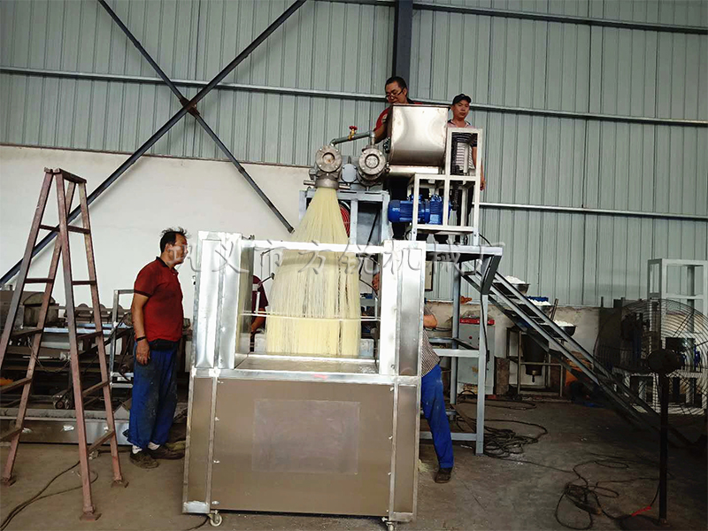 多功能自熟米線機(jī) 多功能自熟米線機(jī)