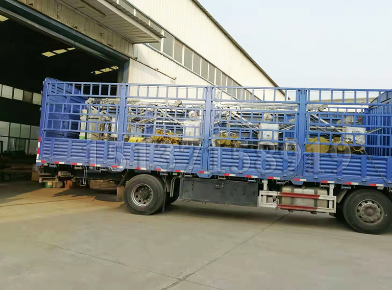 全自動(dòng)米線機(jī)發(fā)貨現(xiàn)場(chǎng) 全自動(dòng)米線機(jī)發(fā)貨現(xiàn)場(chǎng)